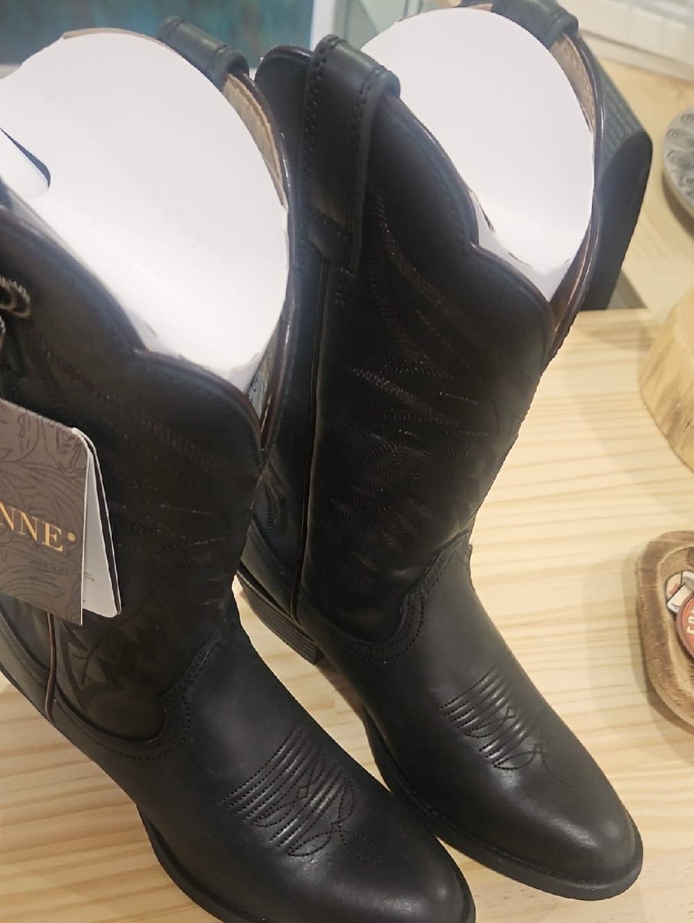 Shyanne Black Western-Style Cowboy Boots